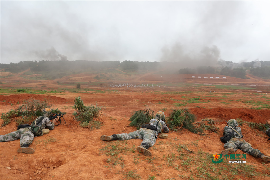 淬火-2018:400学员在炮火硝烟中学习指挥打仗