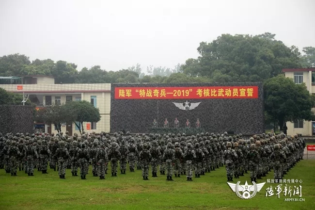 5月12日,陆军"特战奇兵-2019"考核比武在桂林拉开战幕.李伟 摄影